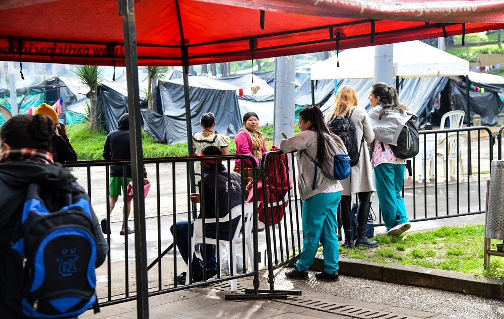 El distrito rechaza los portavoces de Emberá que afecta la provisión de servicios para niñas, niños y jóvenes en su comunidad