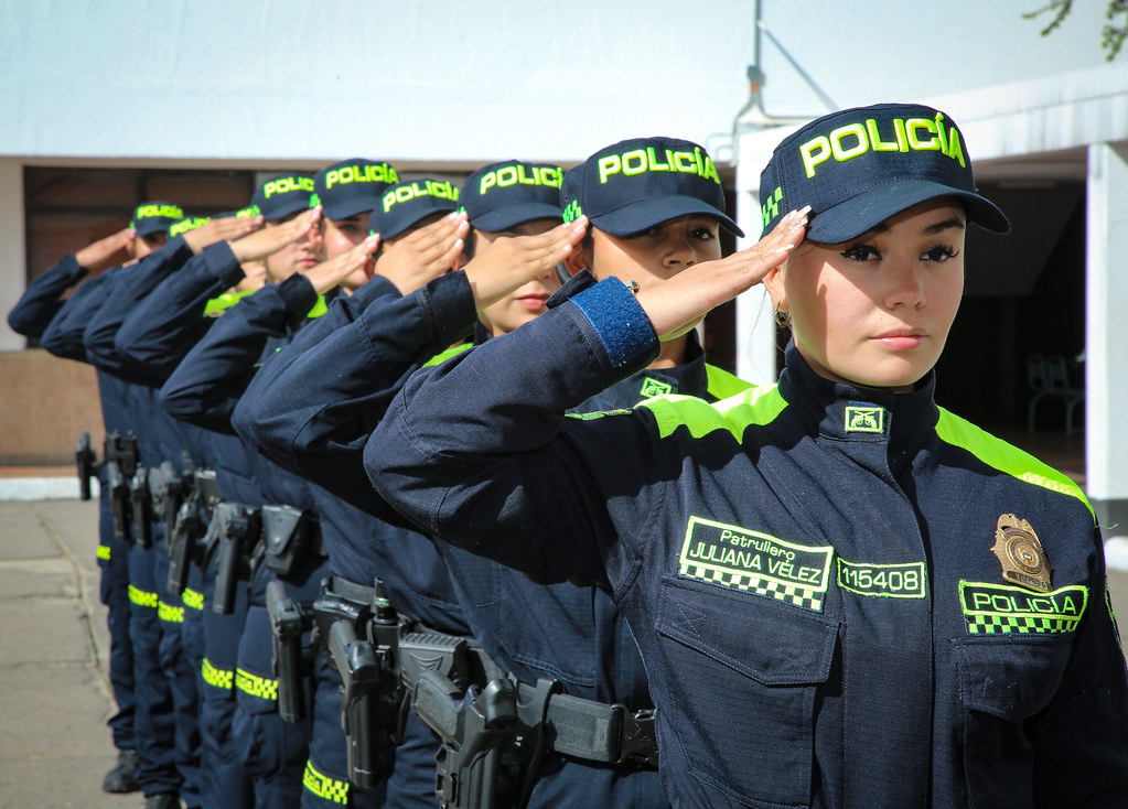 Policía que estamos transformando para servir mejor ... | Flickr